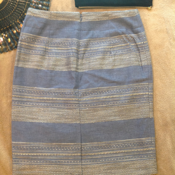 NWT The Limited Pencil Skirt Size 4 - Picture 3 of 7